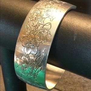 Kirk Pewter Cuff Bracelet - Jonquil
